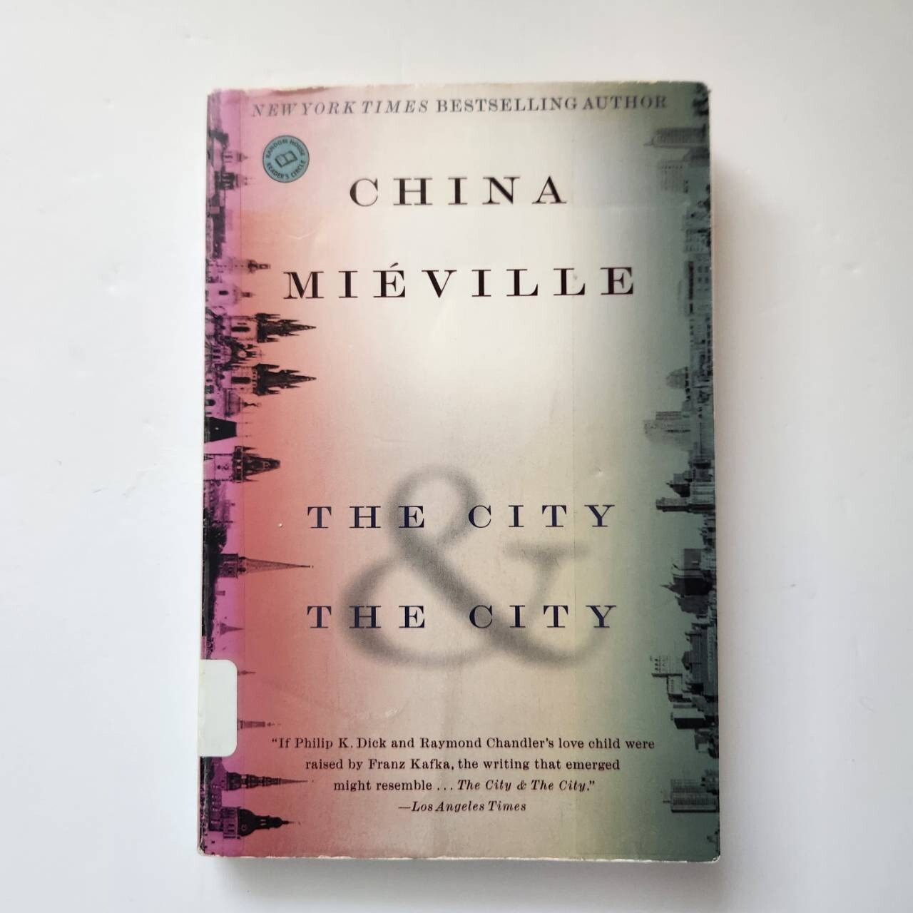 China Miéville “The City & The City” Paperback Book