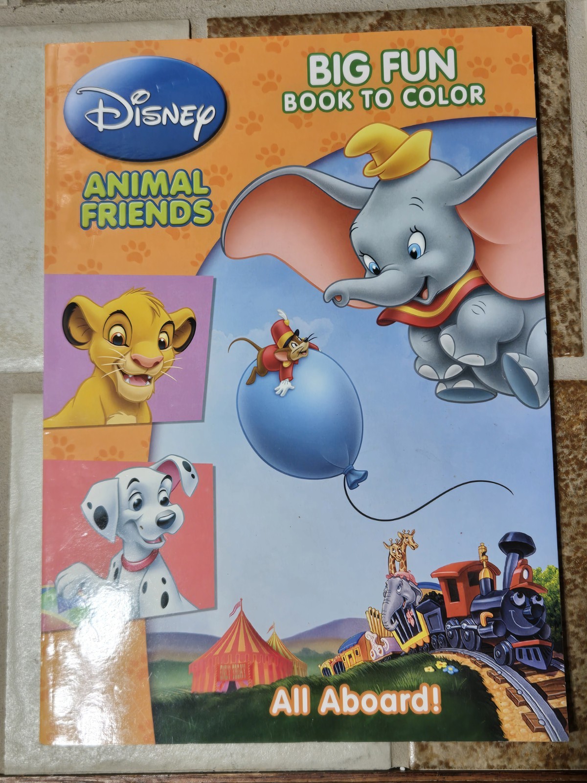 2011 Disney Animal Friends Coloring Book Dumbo Lady Tramp Bambi Lion King