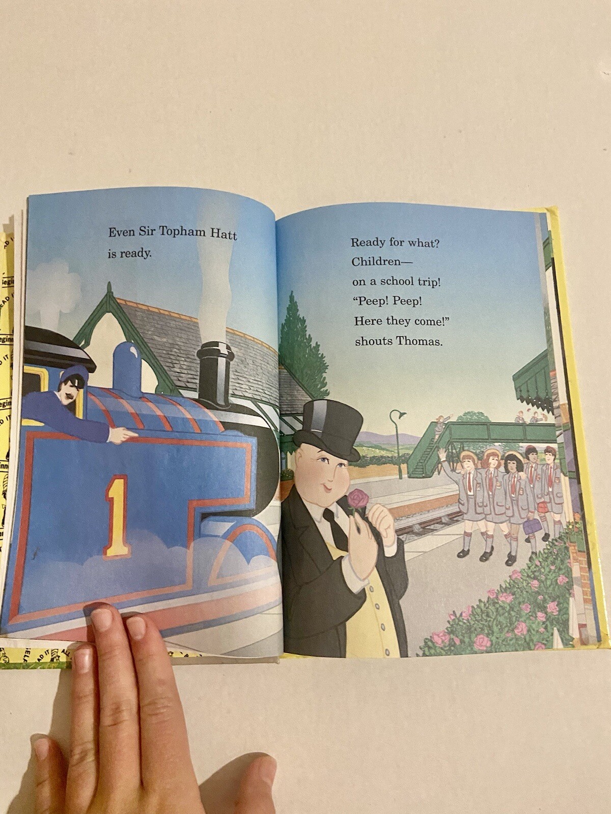 Step into Reading Ser.: Thomas and the School Trip (Thomas and Friends) by W….