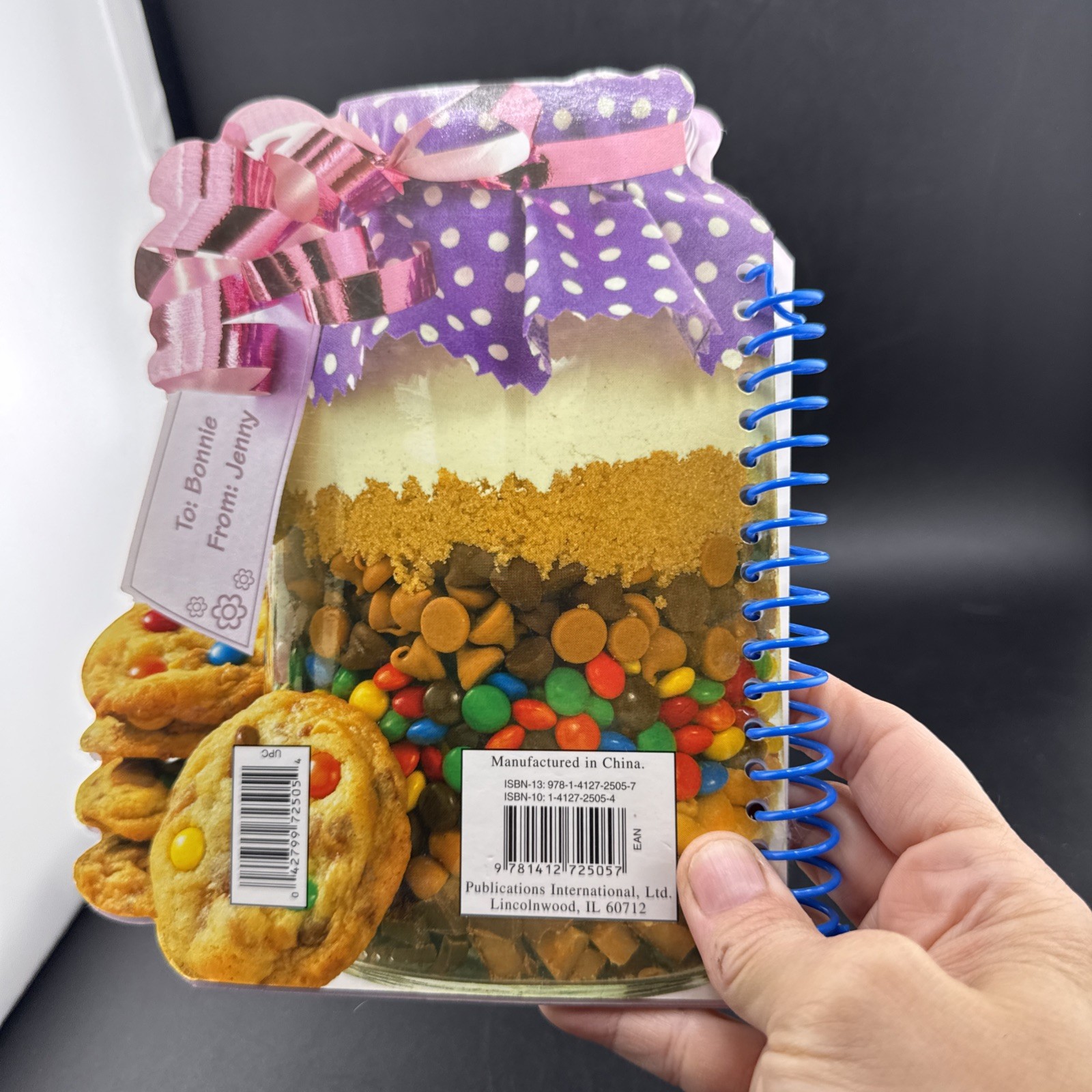 “GIFTS FROM A JAR” COOKBOOK, 2006 PUBLICATIONS INTERNATIONAL, 47 PAGES
