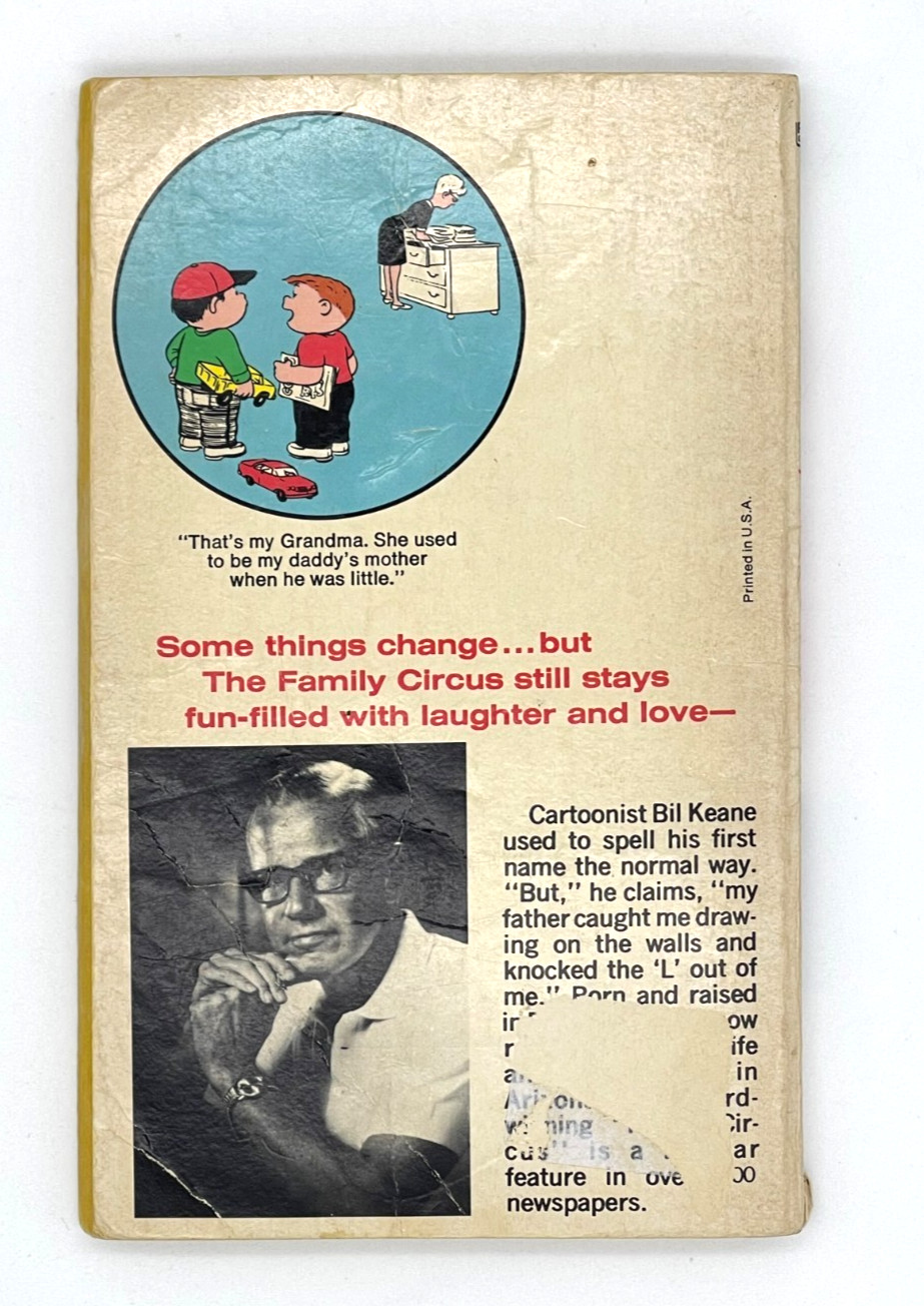 FAMILY CIRCUS “Hello, Grandma?” (1973) Bill Keane Cartoon Paperback 125 pages