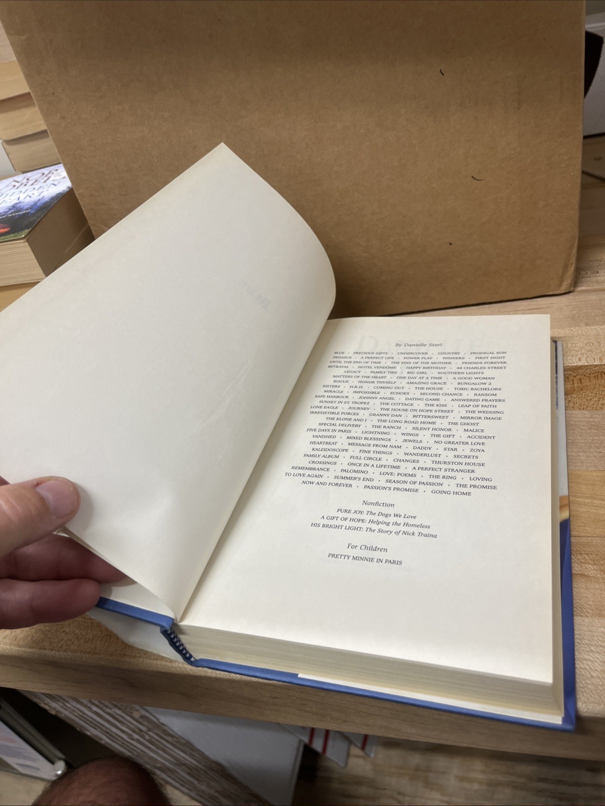 Blue: A Novel – Hardcover By Steel, Danielle – VG Box 71