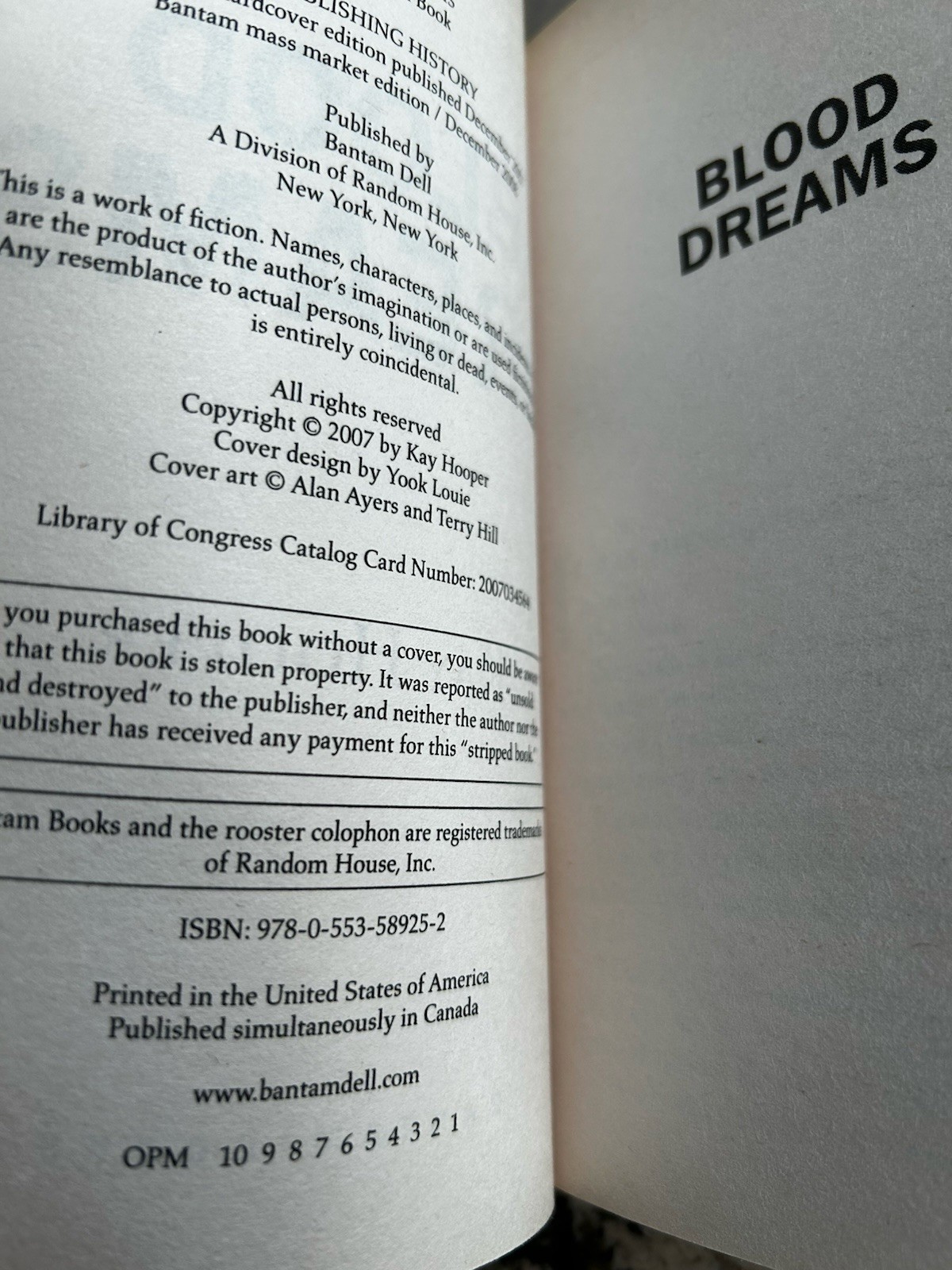 Blood Dreams by Kay Hooper paperback 2007 1st printing
