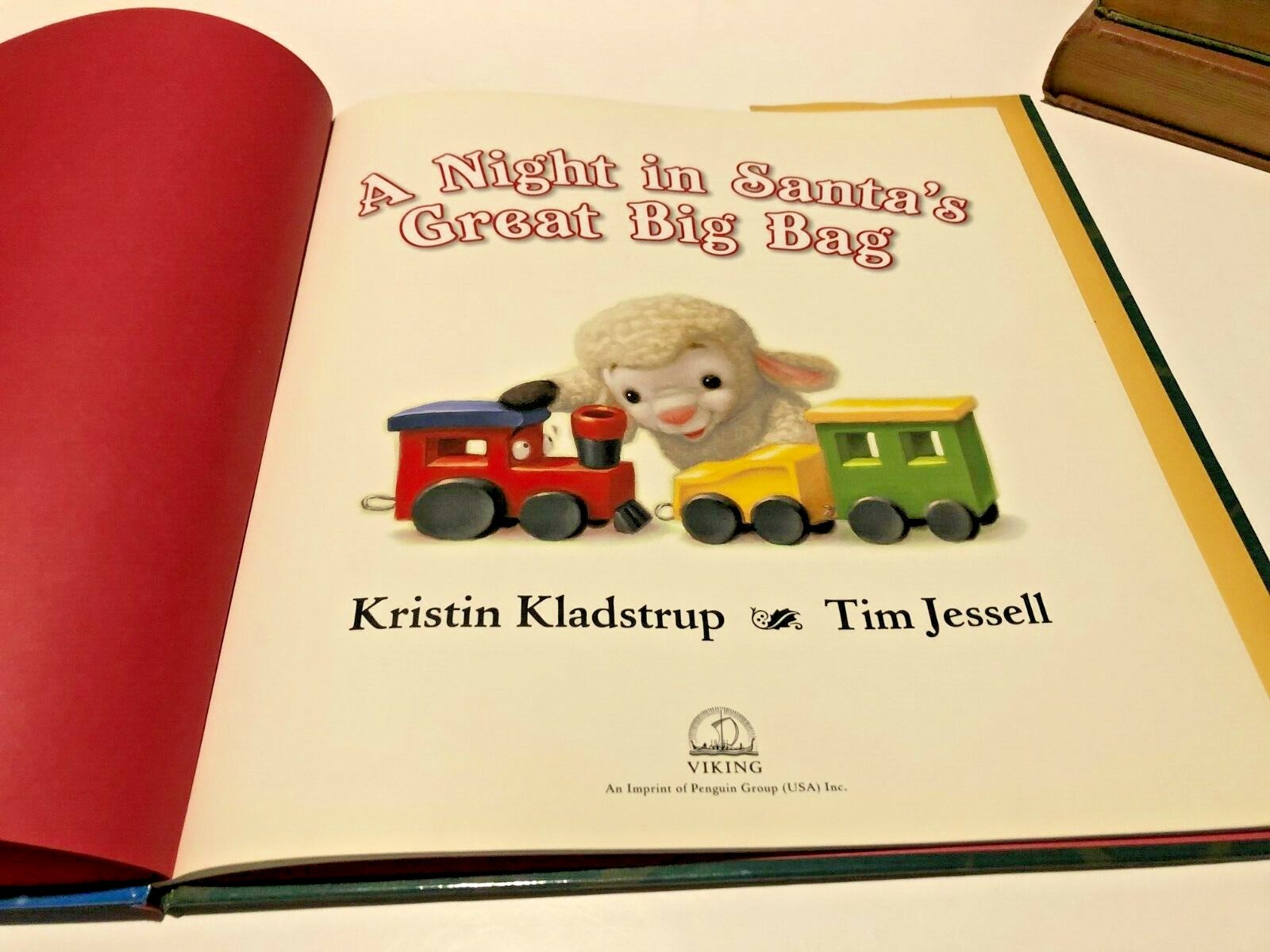 A Night in Santa’s Great Big Bag – Hardcover By Kladstrup, Kristin – VERY GOOD
