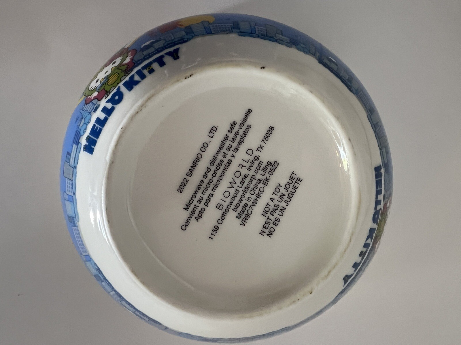 Bioworld Hello Kitty Kaiju Ceramic 20 oz Ramen Bowl with Wood Chop Sticks