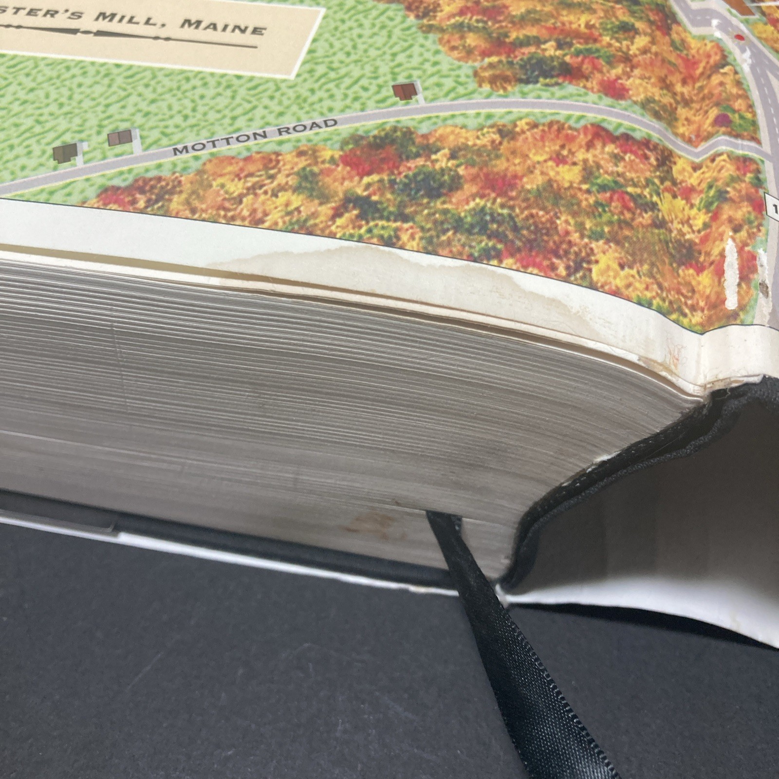 LIMITED COLLECTOR’S EDITION HARDCOVER Under the Dome by Stephen King – SEE DESCR