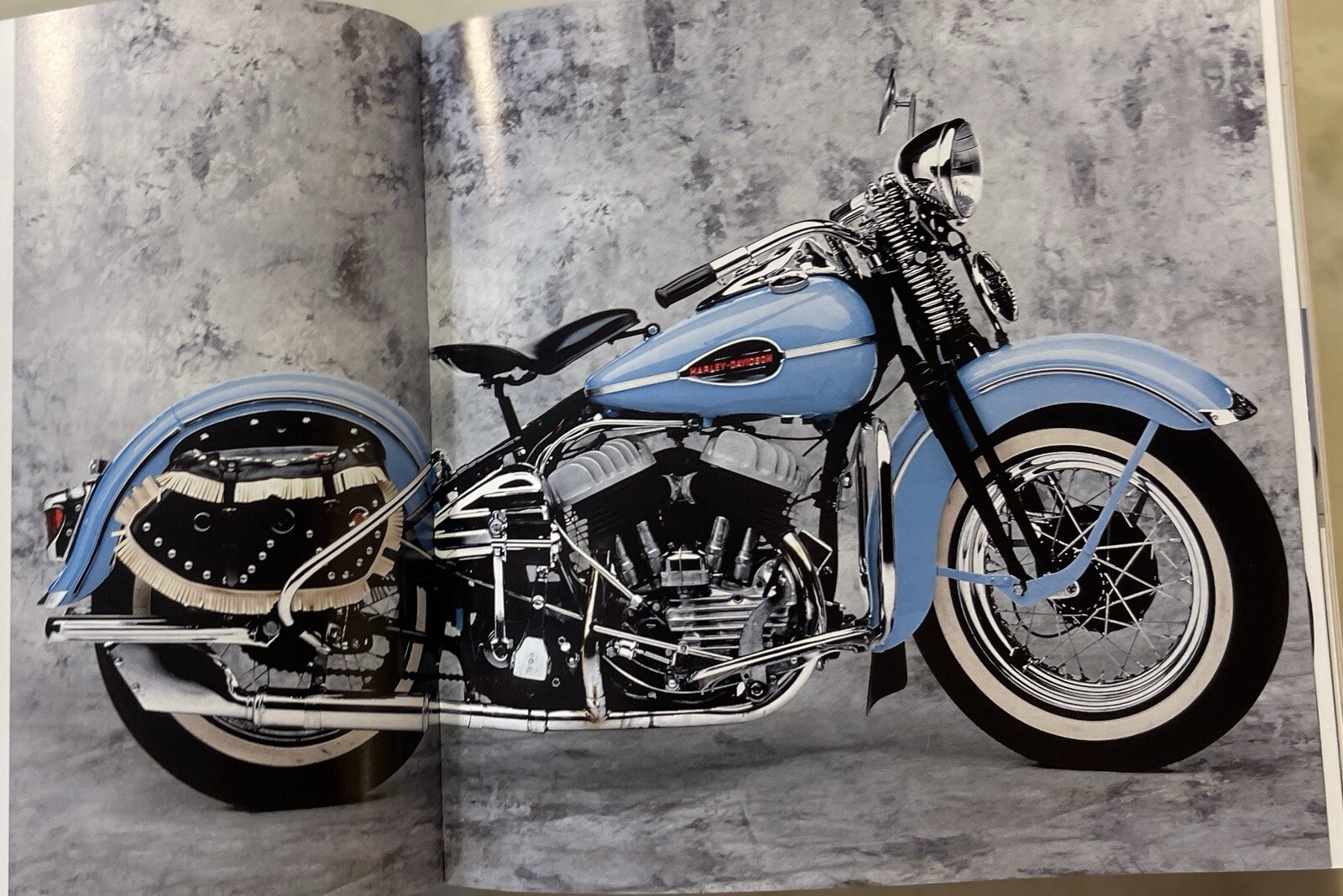 Motorcycles (CubeBook) By Enzo Rizzo 736 Pages