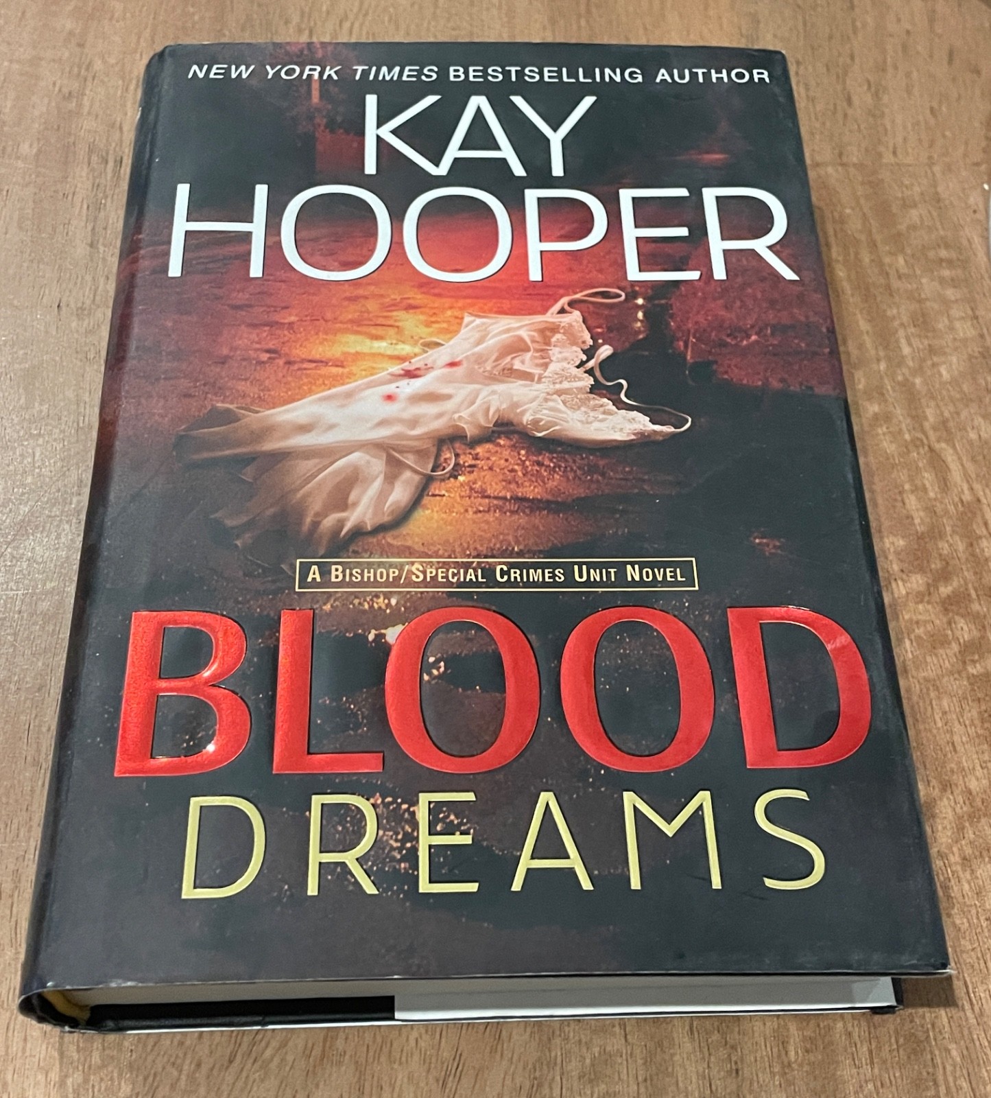 Blood Trilogy : Blood Dreams by Kay Hooper (2007, Hardcover)