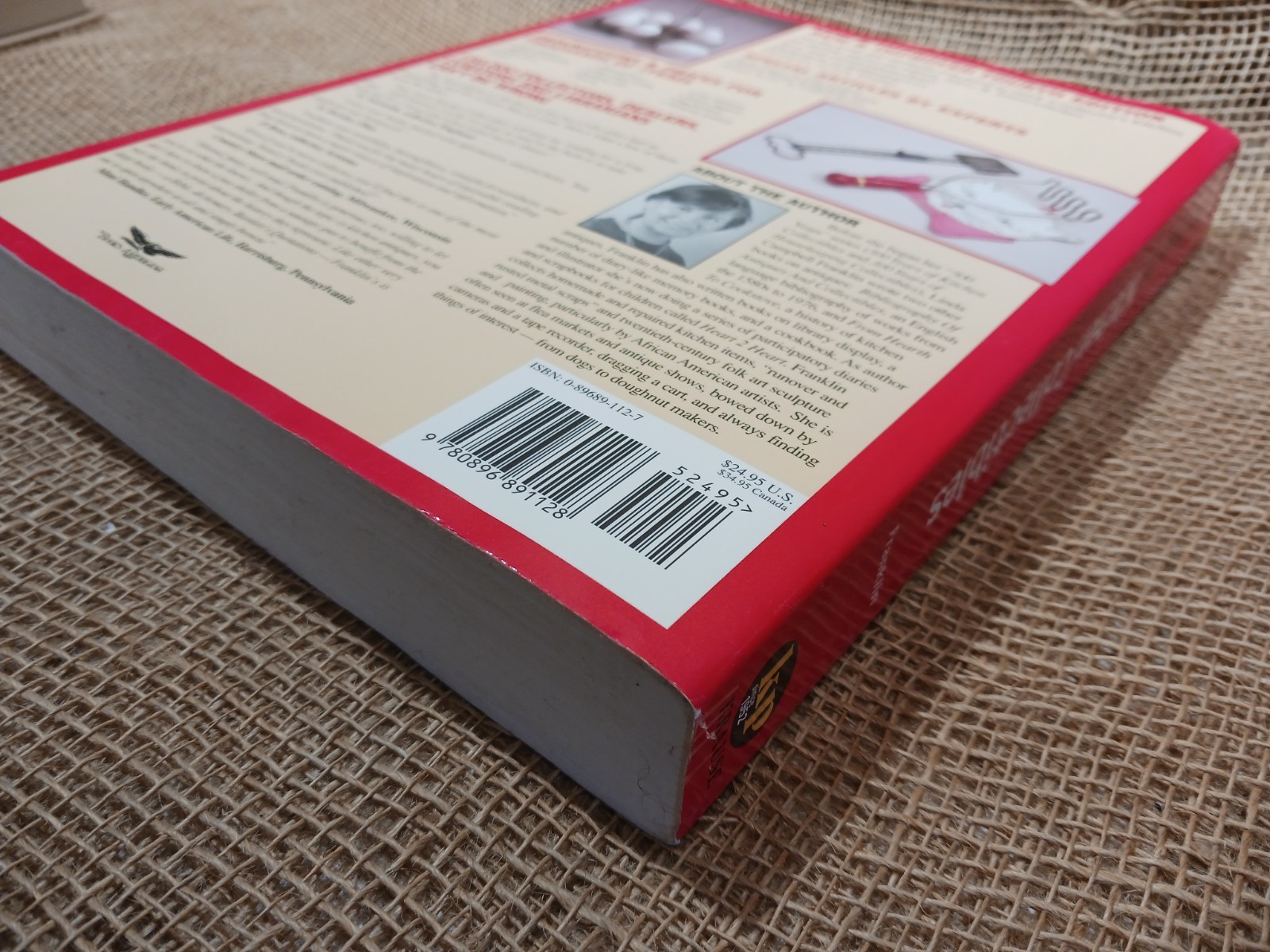 300 Years of Kitchen Collectibles : Identification and Value Guide; 4th ed.’ PB