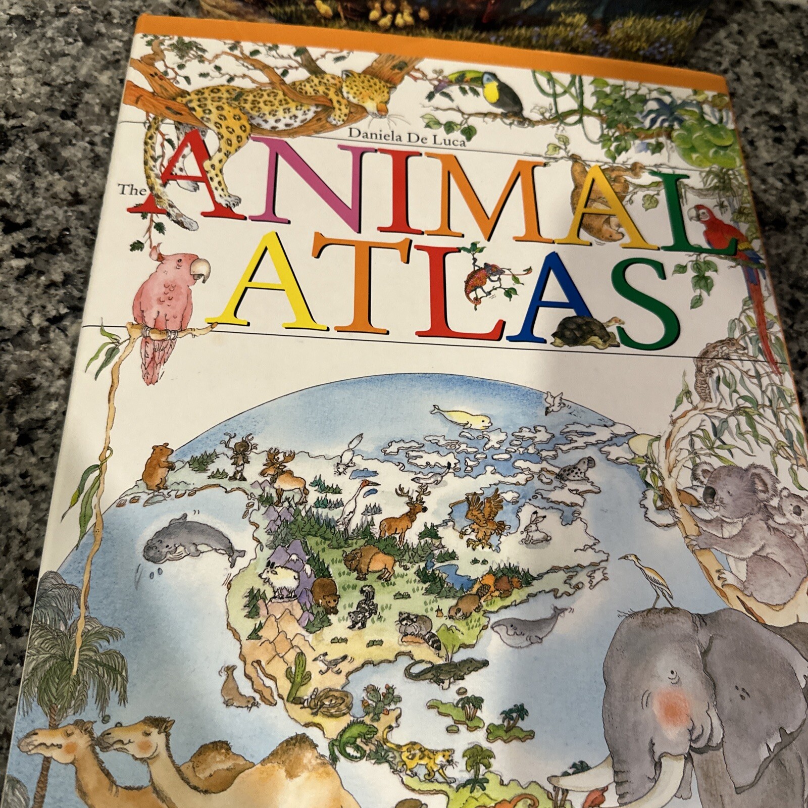 VTG 📚A Treasury Of Children’s Literature” Armand Eisen HCDJ 1992+ Animal Atlas