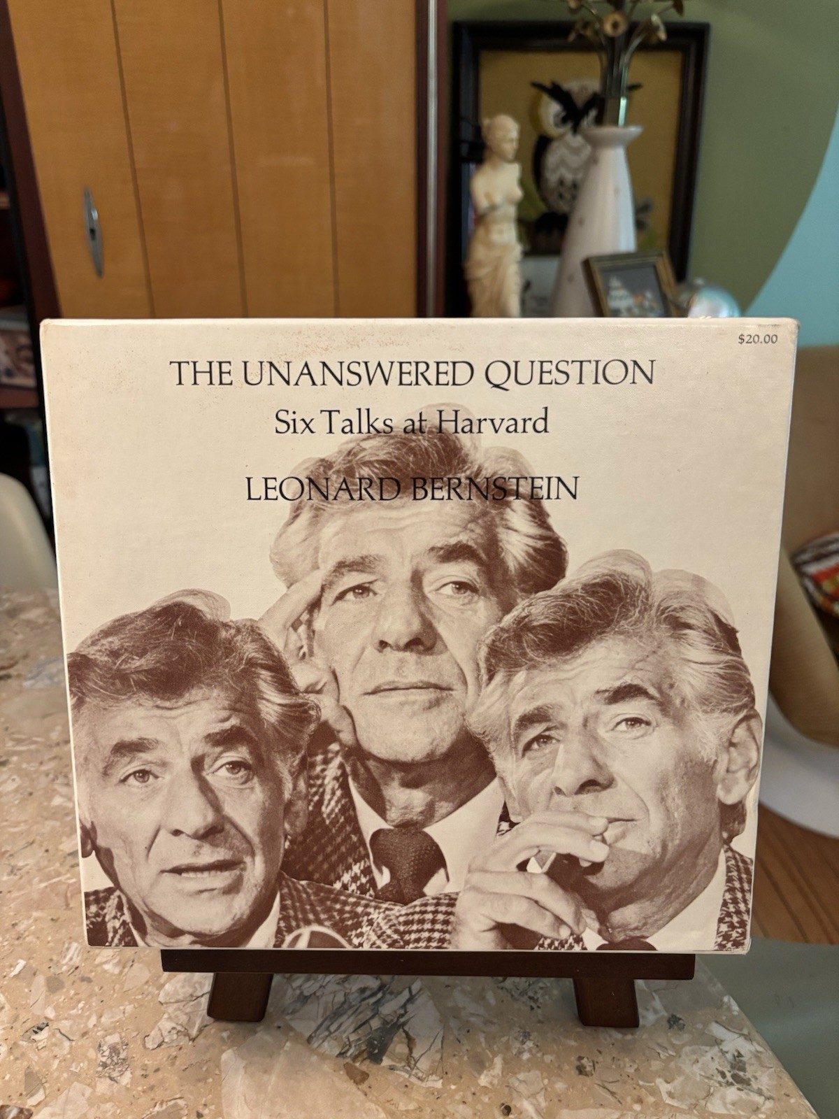 Leonard Bernstein The Unanswered Question Six Talks At Harvard. HC Book & Vinyls