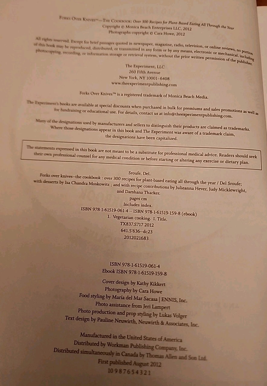 Cookbook : Over 300 Simple and Delicious Plant-Based Recipes…(2012 Tr Pbk)
