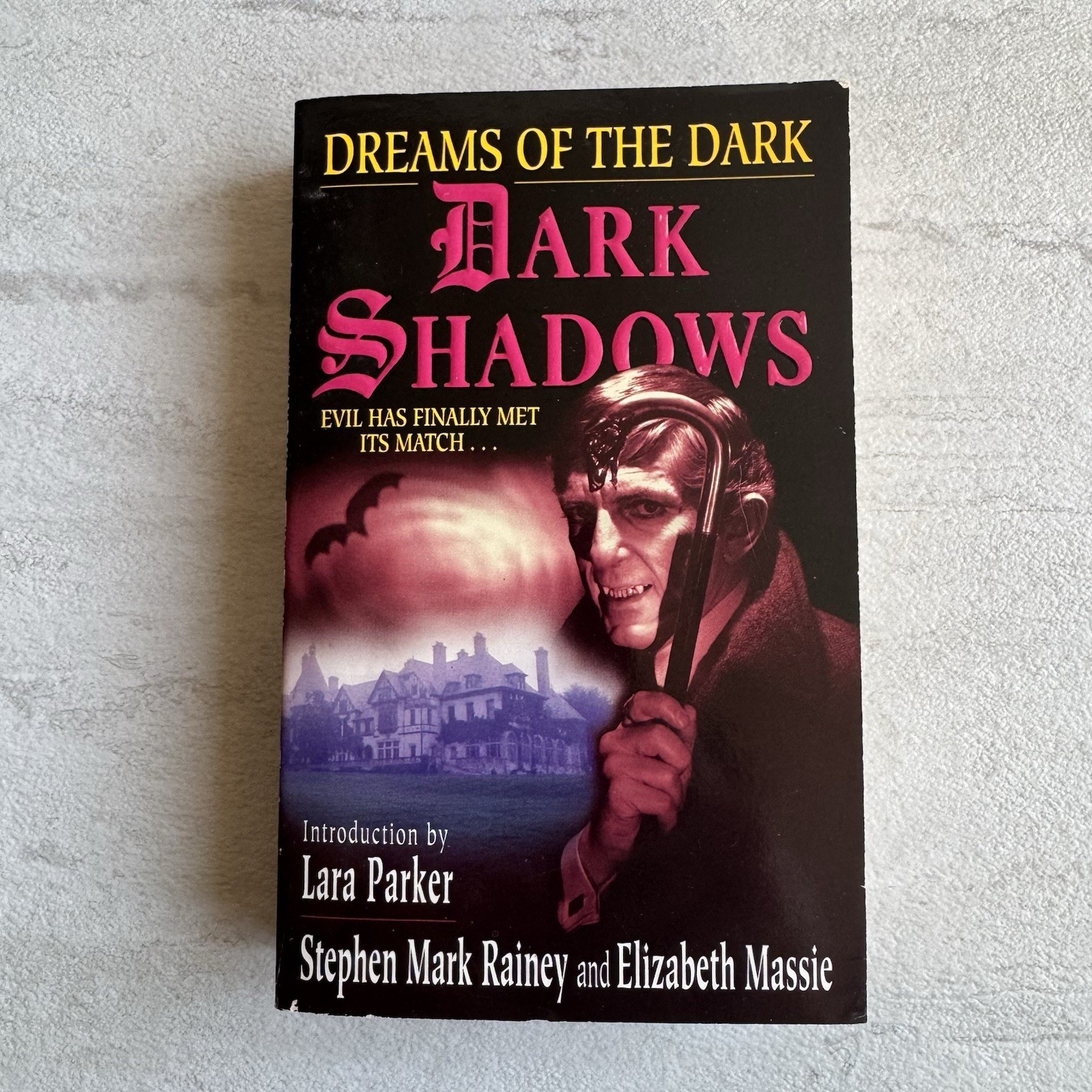 Angelique’s Descent/Dreams of the Dark: Lot of 2 Dark Shadows Books – PB, Good