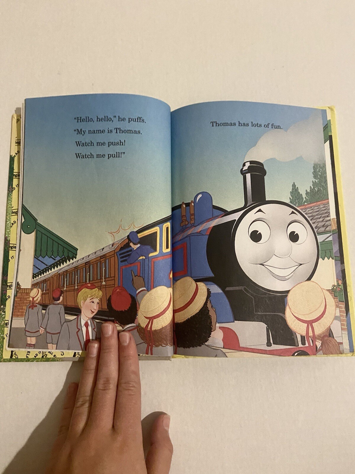 Step into Reading Ser.: Thomas and the School Trip (Thomas and Friends) by W….