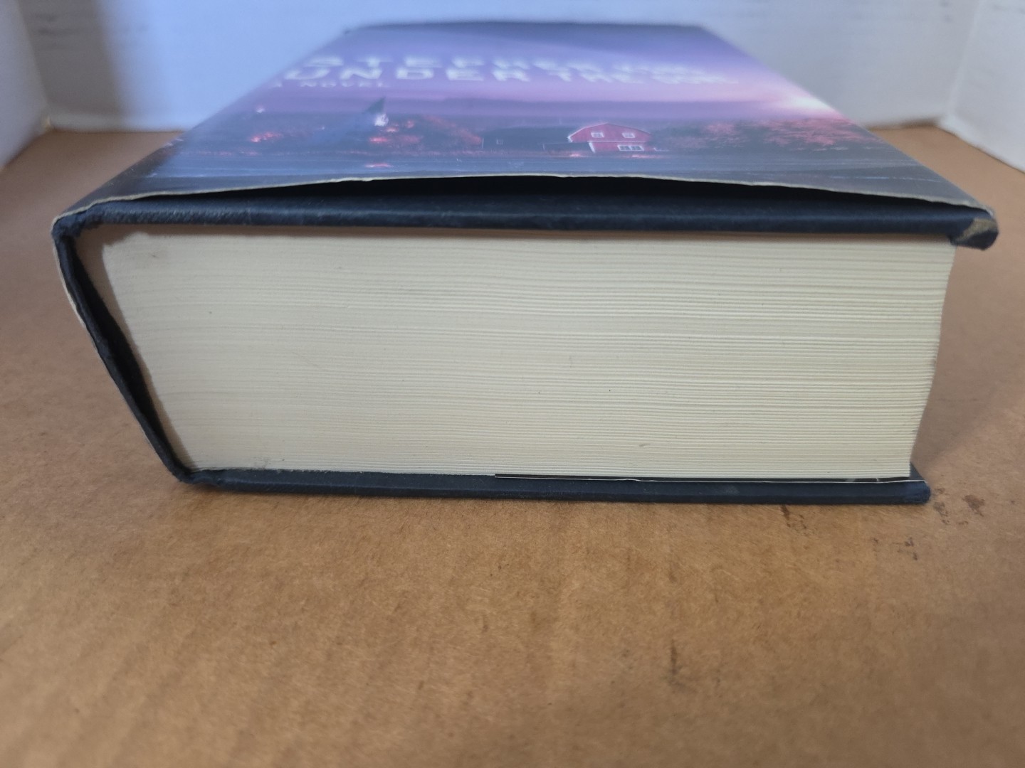 Under the Dome : A Novel by Stephen King (2009, Hardcover)