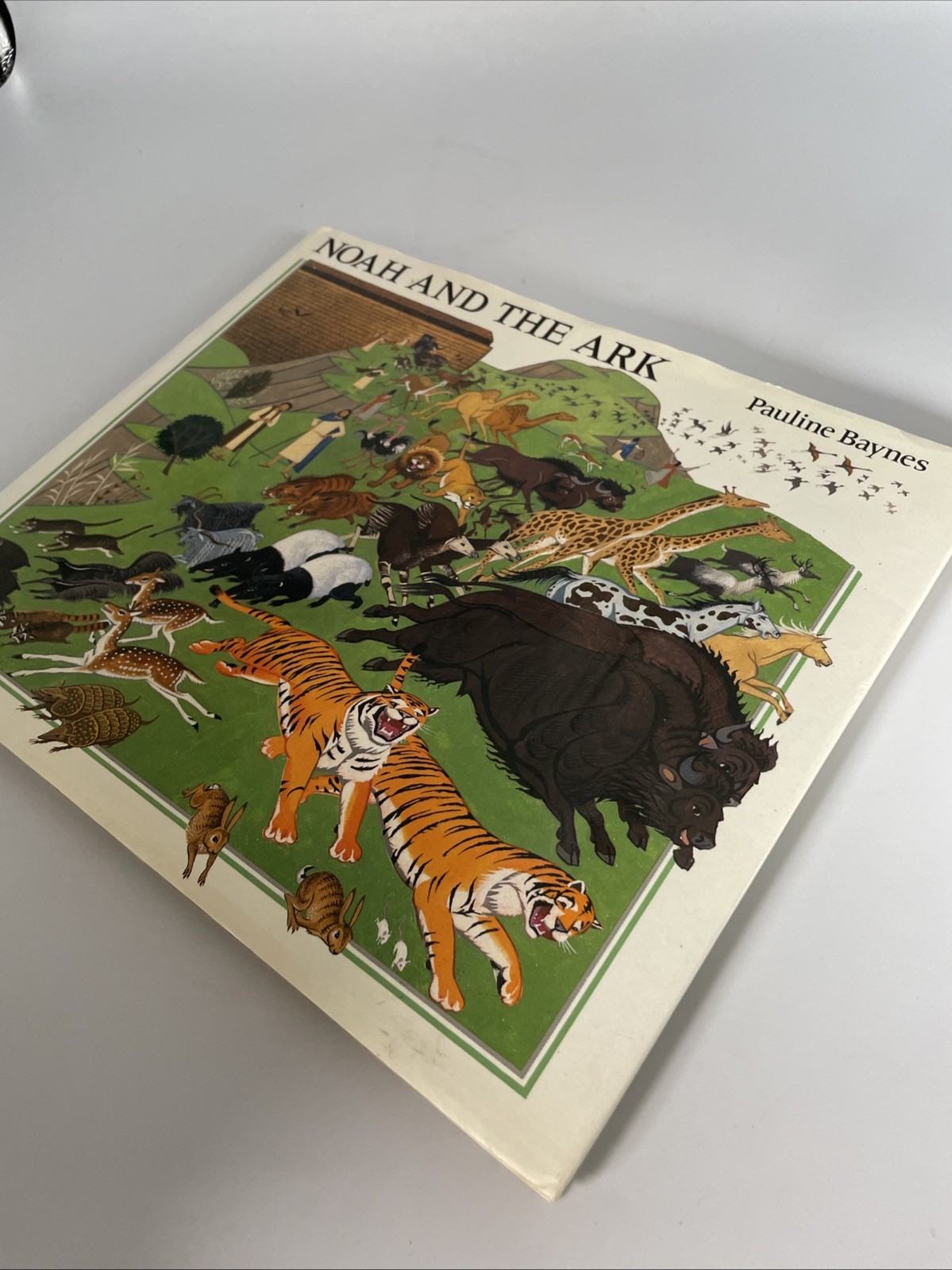 Pauline Baynes, Noah and the Ark 1989 HCDJ Color Illustrations. 1st US Edition.