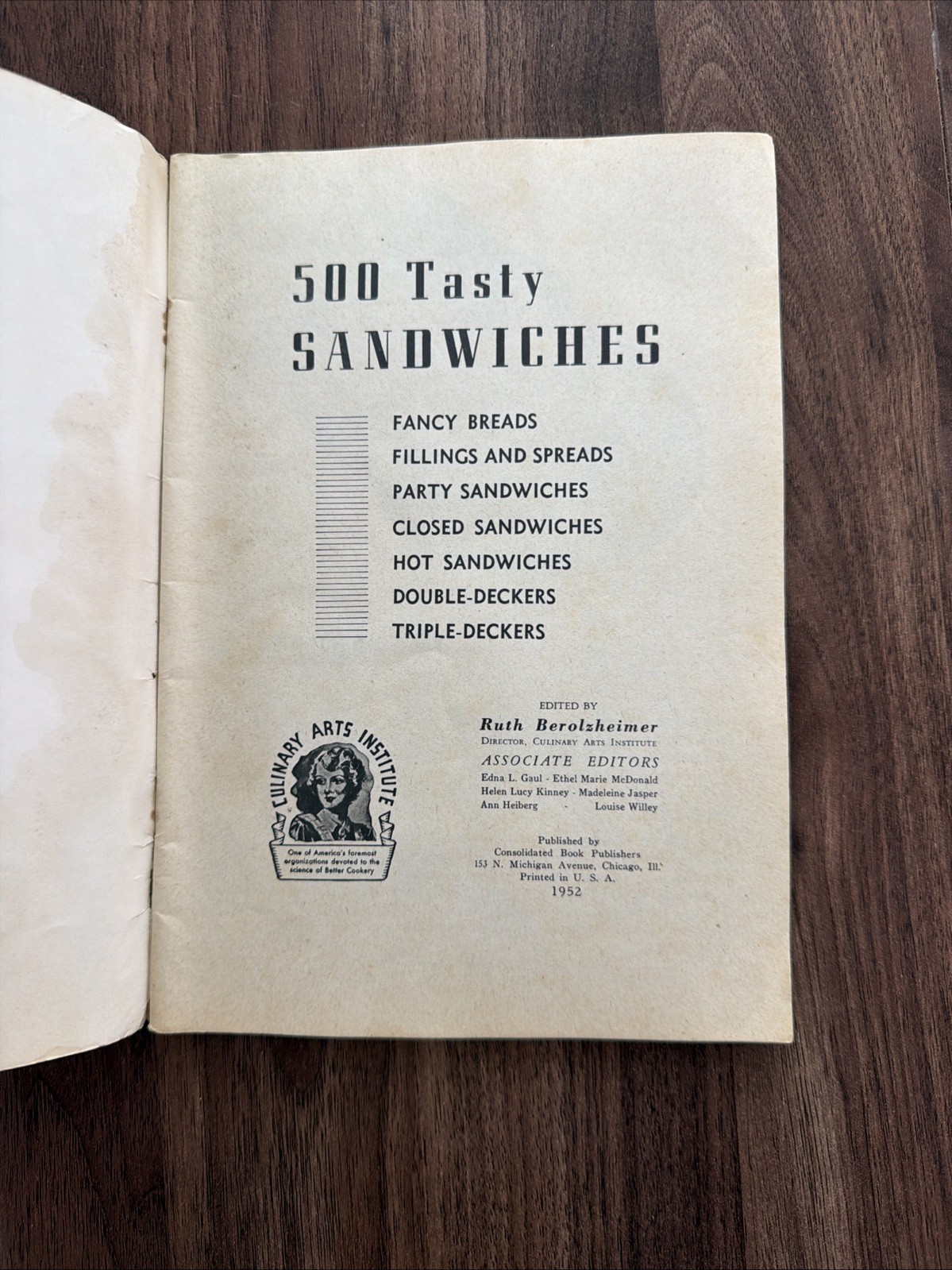 VTG 1952 – 500 Tasty Sandwich Recipes, a Cook Booklet by Ruth Berolzheimer