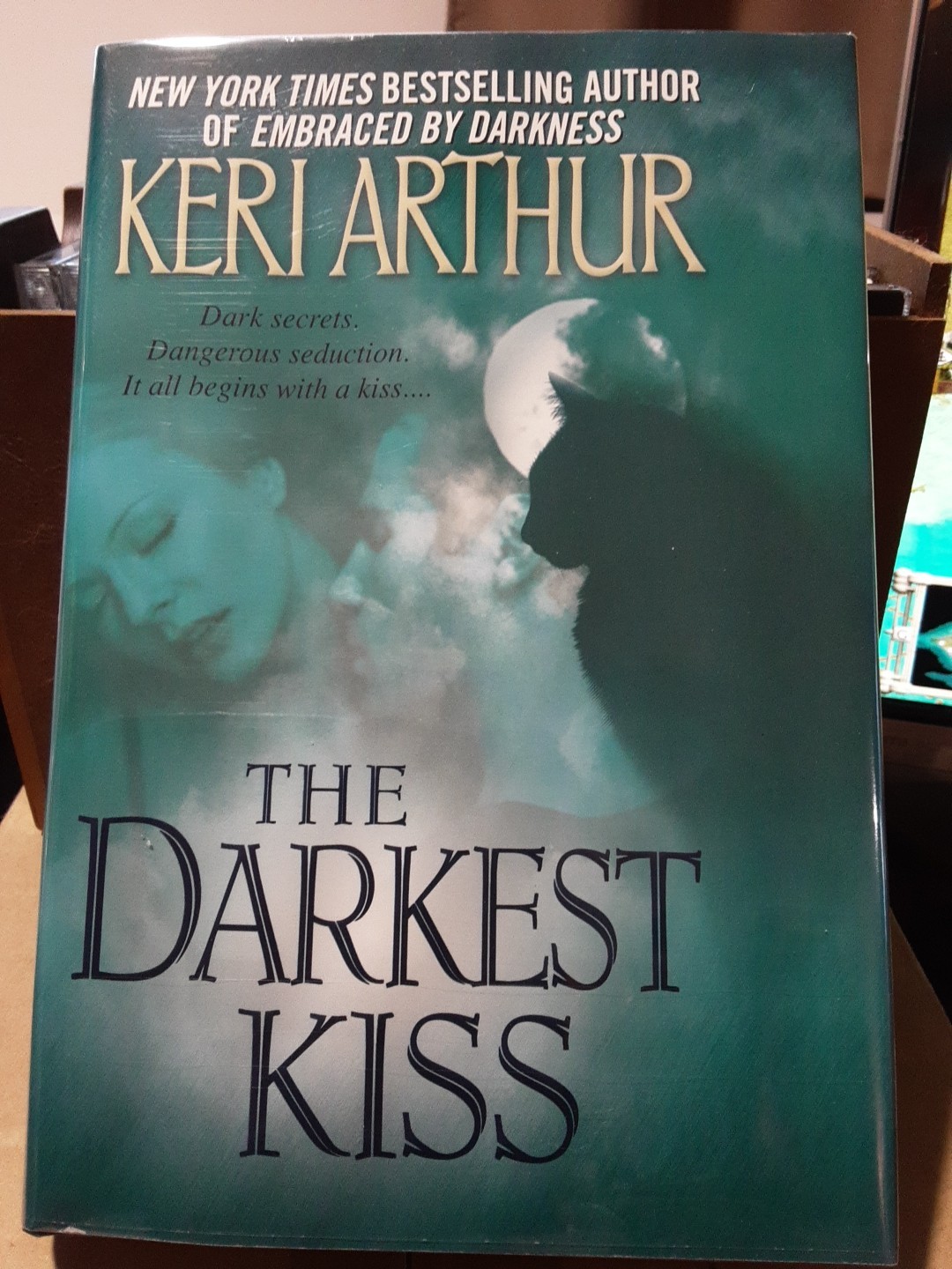 The Darkest Kiss by Keri Arthur HC BCE