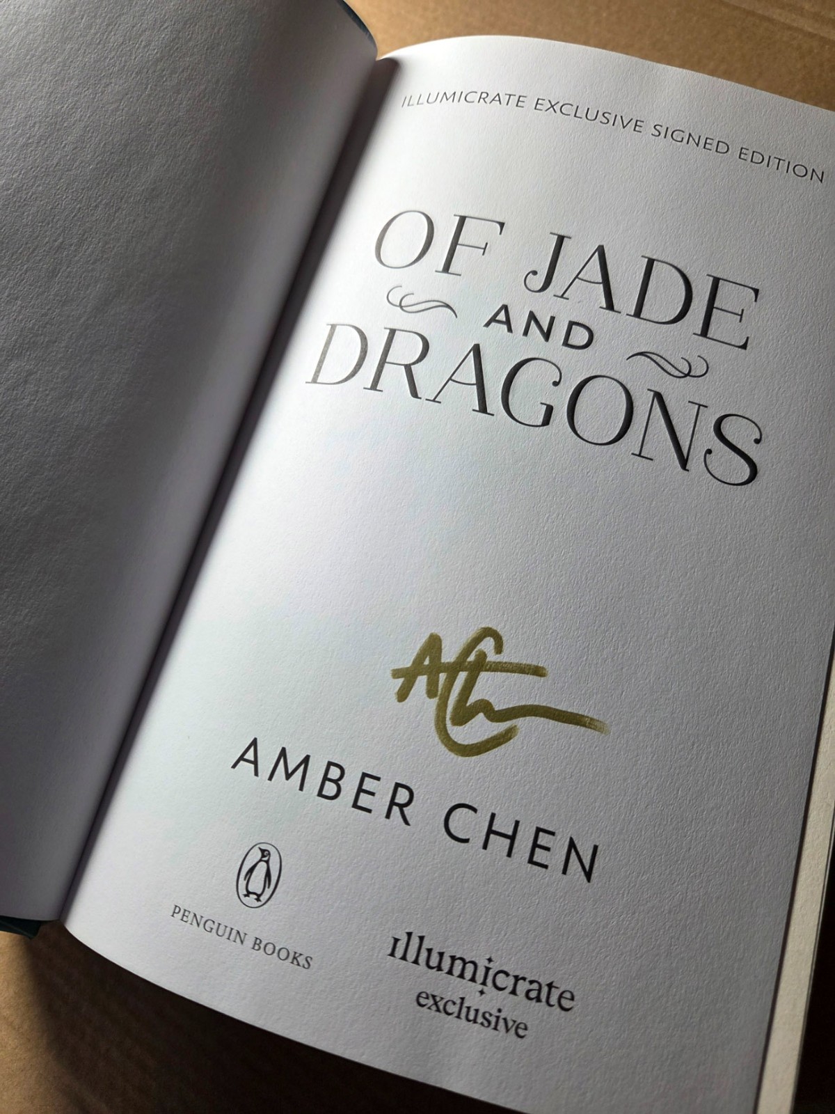 Of Jade and Dragons Amber Chen SIGNED Illumicrate Exclusive 1st HC Sprayed Edges