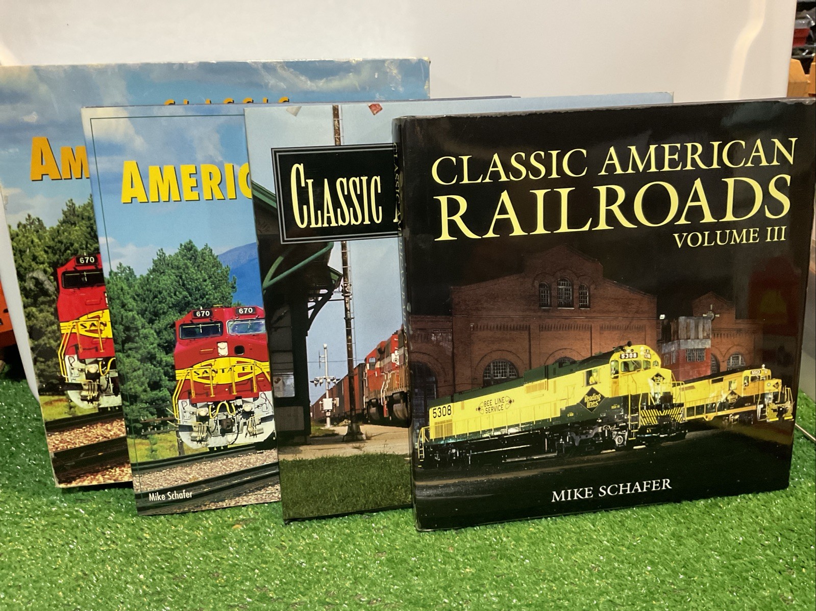 Classic American Railroad 3-Volume Set: Santa Fe, Pennsylvania, Southern Pacific