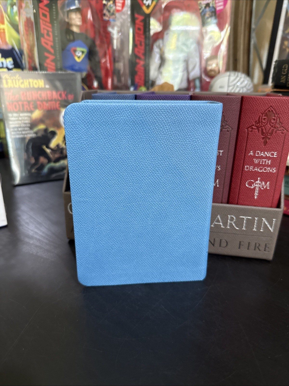 A Game of Thrones: A Song of Ice and Fire Leather-Cloth 5-Book Set George Martin