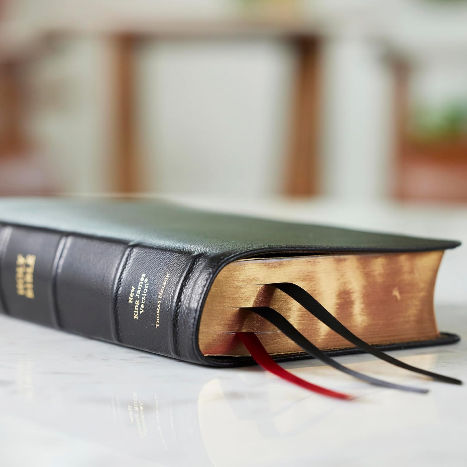 NKJV Bible: Single-Column Verse-By-Verse W/ 72,000 Cross-References, Black Goats